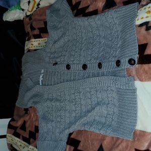 Grey Sweater With Short Sleaves
